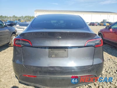 Zdjęcie 6 z 11 samochodu: 2023 TESLA MODEL Y VIN:7SAYGAEE8PF809608 - miniatura