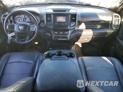 Zdjęcie 8 z 12 samochodu: 2022 RAM 2500 TRADESMAN VIN:3C6UR5CJ6NG365821 - miniatura