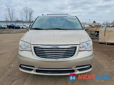 Piąte zdjęcie samochodu w środku: 2013 CHRYSLER TOWN & COUNTRY TOURING VIN:2C4RC1BG9DR564644 - miniatura