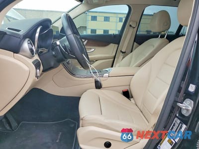 Zdjęcie 7 z 12 samochodu: 2020 MERCEDES-BENZ GLC 300 VIN:W1N0G8DB3LV253416 - miniatura