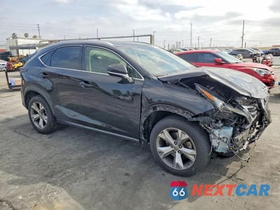Czwarte zdjęcie samochodu z boku: 2017 LEXUS NX 200T BASE VIN:JTJYARBZ3H2060948 - miniatura