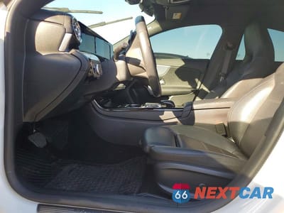 Zdjęcie 7 z 12 samochodu: 2020 MERCEDES-BENZ CLA 250 VIN:W1K5J4GB9LN106364 - miniatura