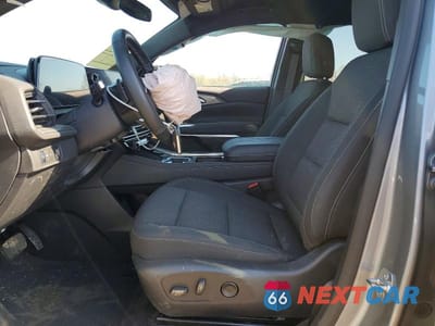 Zdjęcie 7 z 12 samochodu: 2025 CHEVROLET TRAVERSE LT VIN:1GNERGRS5SJ206721 - miniatura