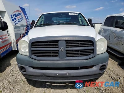 Piąte zdjęcie samochodu w środku: 2008 DODGE RAM FLATBED TRUCK VIN:3D7MX38A48G204891 - miniatura