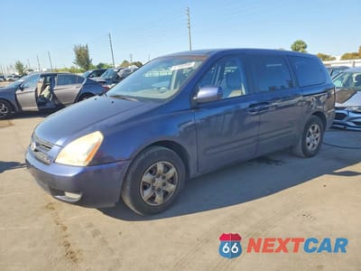 2006 KIA SEDONA LX KNDMB233466029830 - główne zdjęcie licytacji z USA - miniatura
