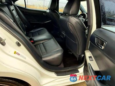 Zdjęcie 6 z 10 samochodu: 2014 LEXUS IS 350 VIN:JTHBE1D27E50T1680 - miniatura