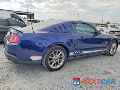 Trzecie zdjęcie samochodu z tyłu: 2010 FORD MUSTANG VIN:1ZVBP8AN2A5160752 - miniatura