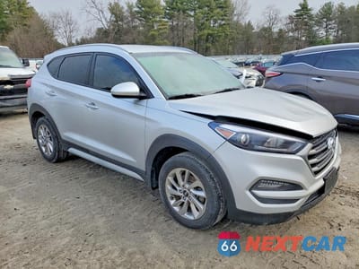 Czwarte zdjęcie samochodu z boku: 2017 HYUNDAI TUCSON SE VIN:KM8J33A40HU398566 - miniatura