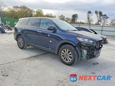 Czwarte zdjęcie samochodu z boku: 2020 KIA SORENTO LX VIN:5XYPG4A30LG675033 - miniatura