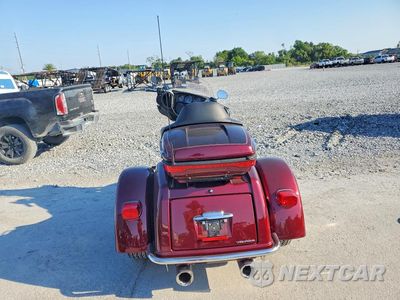 Czwarte zdjęcie samochodu z boku: 2014 HARLEY DAVIDSON FLHTCUTG VIN:1HD1MAL12EB859216 - miniatura