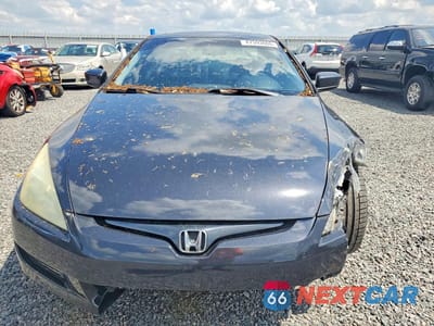 Piąte zdjęcie samochodu w środku: 2003 HONDA ACCORD EX VIN:1HGCM82683A027156 - miniatura