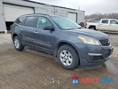 Czwarte zdjęcie samochodu z boku: 2013 CHEVROLET TRAVERSE LS VIN:1GNKRFED9DJ103292 - miniatura