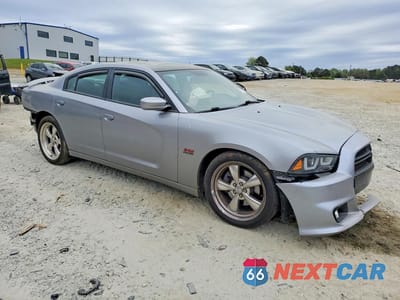 Czwarte zdjęcie samochodu z boku: 2013 DODGE CHARGER R VIN:2C3CDXCT3DH604180 - miniatura
