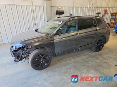 2024 VOLKSWAGEN TIGUAN SE R-LINE BLACK 3VV8B7AX5RM154412 - główne zdjęcie licytacji z USA - miniatura