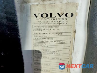 Zdjęcie 10 z 10 samochodu: 2014 VOLVO VNL SEMI TRUCK VIN:4V4NC9EG3EN159990 - miniatura