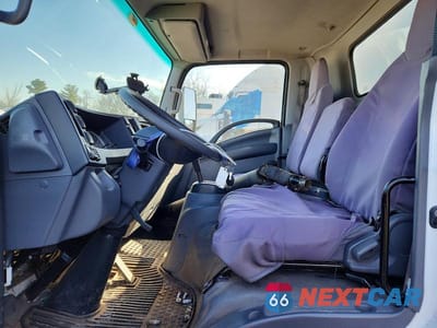 Zdjęcie 7 z 12 samochodu: 2018 ISUZU NPR XD VIN:JALC4W161J7K01288 - miniatura