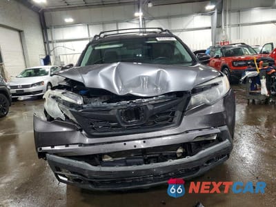 Piąte zdjęcie samochodu w środku: 2017 HONDA RIDGELINE RT VIN:5FPYK2F21HB007450 - miniatura