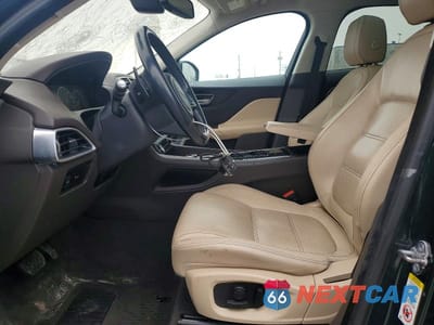 Zdjęcie 7 z 13 samochodu: 2017 JAGUAR F-PACE PRESTIGE VIN:SADCK2BV6HA881700 - miniatura