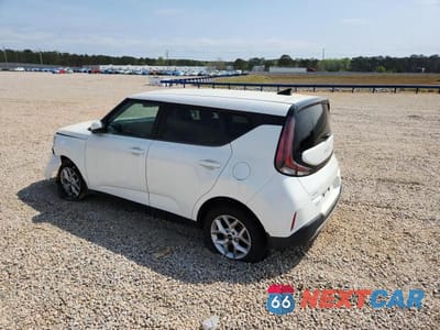 Drugie zdjęcie samochodu z przodu: 2023 KIA SOUL LX VIN:KNDJ23AU3P7858078 - miniatura