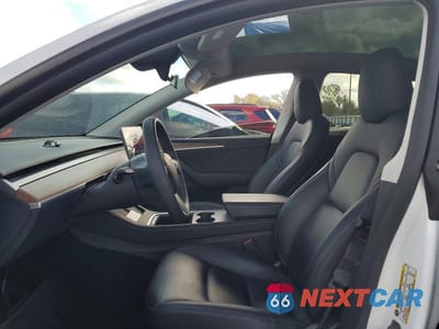 Zdjęcie 7 z 11 samochodu: 2025 TESLA MODEL Y VIN:7SAYGAEE2SF227884 - miniatura