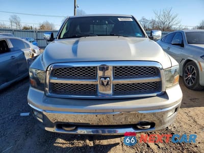 Piąte zdjęcie samochodu w środku: 2010 DODGE RAM 1500 VIN:1D7RV1GT5AS253731 - miniatura