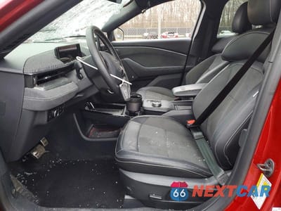 Zdjęcie 7 z 11 samochodu: 2024 FORD MUSTANG MACH-E GT VIN:3FMTK4SX2RMA45620 - miniatura