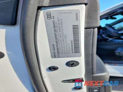 Zdjęcie 12 z 12 samochodu: 2017 AUDI A4 PRESTIGE VIN:WAUFNAF45HN006948 - miniatura