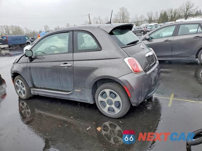 Drugie zdjęcie samochodu z przodu: 2016 FIAT 500 ELECTRIC VIN:3C3CFFGE9GT144602 - miniatura