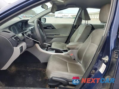 Zdjęcie 7 z 11 samochodu: 2017 HONDA ACCORD LX VIN:1HGCR2F3XHA209544 - miniatura
