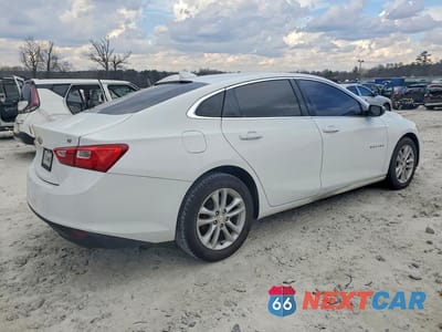 Trzecie zdjęcie samochodu z tyłu: 2017 CHEVROLET MALIBU LT VIN:1G1ZE5ST6HF112929 - miniatura
