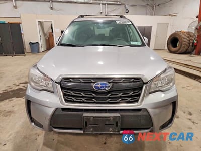 Piąte zdjęcie samochodu w środku: 2018 SUBARU FORESTER 2.0XT PREMIUM VIN:JF2SJGEC7JH614811 - miniatura
