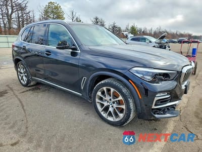 Czwarte zdjęcie samochodu z boku: 2019 BMW X5 XDRIVE40I VIN:5UXCR6C51KLK87216 - miniatura