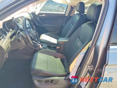 Zdjęcie 7 z 12 samochodu: 2018 VOLKSWAGEN TIGUAN SE VIN:3VV2B7AX5JM106368 - miniatura