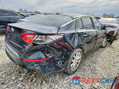 Trzecie zdjęcie samochodu z tyłu: 2014 KIA OPTIMA EX VIN:5XXGN4A7XEG281765 - miniatura
