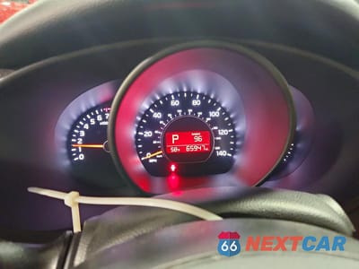 Zdjęcie 9 z 11 samochodu: 2018 KIA SOUL + VIN:KNDJP3A53J7584768 - miniatura