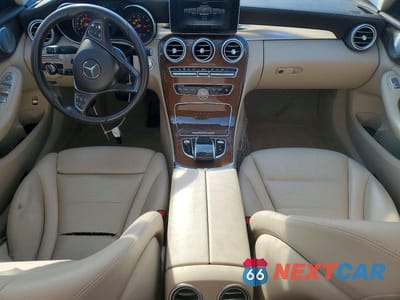 Zdjęcie 8 z 11 samochodu: 2015 MERCEDES-BENZ C 300 4MATIC VIN:55SWF4KB2FU015901 - miniatura