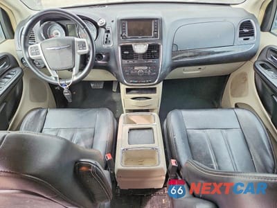 Zdjęcie 8 z 13 samochodu: 2015 CHRYSLER TOWN & COUNTRY TOURING VIN:2C4RC1BGXFR636759 - miniatura