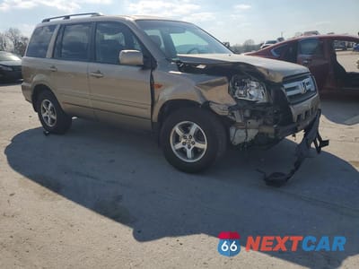 Czwarte zdjęcie samochodu z boku: 2006 HONDA PILOT EX VIN:5FNYF18576B009361 - miniatura