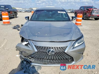 Piąte zdjęcie samochodu w środku: 2020 LEXUS ES 350 BASE VIN:58ADZ1B14LU059363 - miniatura