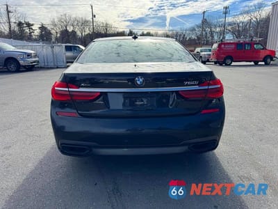 Zdjęcie 11 z 13 samochodu: 2017 BMW 750 XI VIN:WBA7F2C58HG422355 - miniatura