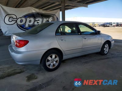 Trzecie zdjęcie samochodu z tyłu: 2005 TOYOTA COROLLA LE VIN:1NXBR30E95Z454397 - miniatura