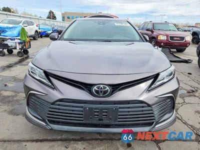 Piąte zdjęcie samochodu w środku: 2023 TOYOTA CAMRY LE VIN:4T1C11BK4PU087138 - miniatura