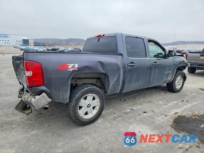 Trzecie zdjęcie samochodu z tyłu: 2011 CHEVROLET SILVERADO K1500 LT VIN:3GCPKSE38BG188546 - miniatura