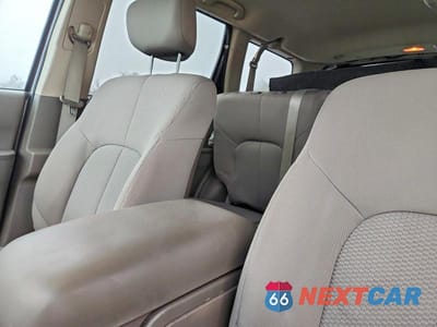 Zdjęcie 10 z 13 samochodu: 2007 MITSUBISHI ENDEAVOR LS VIN:4A4MN21S07E075298 - miniatura