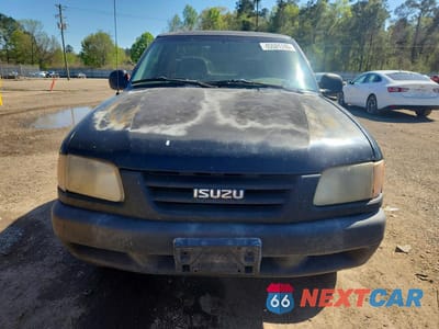 Piąte zdjęcie samochodu w środku: 1998 ISUZU HOMBRE VIN:1GGDT14X2W8659227 - miniatura