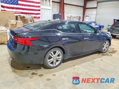 Trzecie zdjęcie samochodu z tyłu: 2016 NISSAN MAXIMA 3.5 SR VIN:1N4AA6AP6GC389919 - miniatura