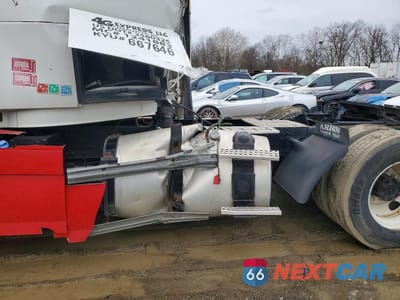 Zdjęcie 9 z 10 samochodu: 2012 VOLVO VN VNL VIN:4V4NC9EH6CN553392 - miniatura