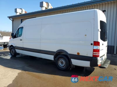 Drugie zdjęcie samochodu z przodu: 2015 MERCEDES BENZ SPRINTER 2500 VIN:WD3PE8DC9FP144871 - miniatura