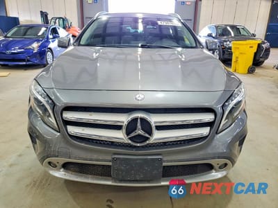 Piąte zdjęcie samochodu w środku: 2015 MERCEDES-BENZ GLA 250 4MATIC VIN:WDCTG4GB2FJ090949 - miniatura