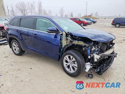 Czwarte zdjęcie samochodu z boku: 2016 TOYOTA HIGHLANDER LE PLUS VIN:5TDBKRFH2GS226164 - miniatura